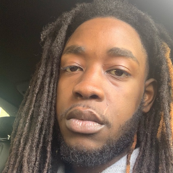 Meet your Posher, David - Picture 1 of 1